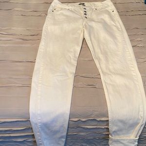 White stretchy jeans